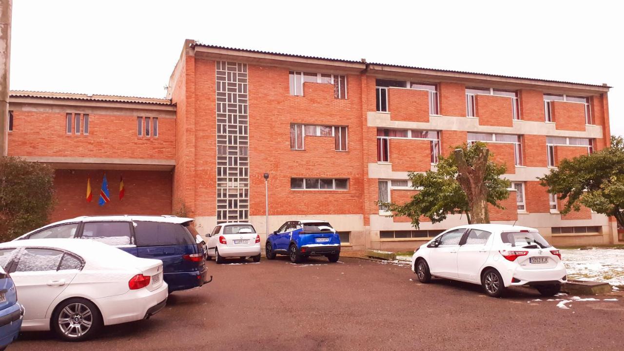 Residencia Diego Martinez Palencia Esterno foto