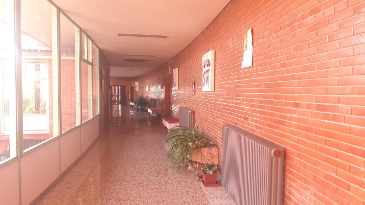 Residencia Diego Martinez Palencia Esterno foto