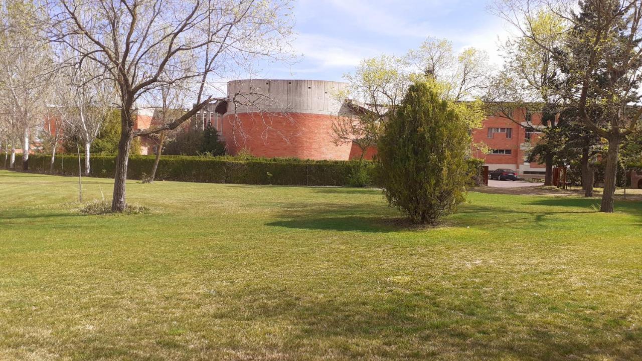 Residencia Diego Martinez Palencia Esterno foto